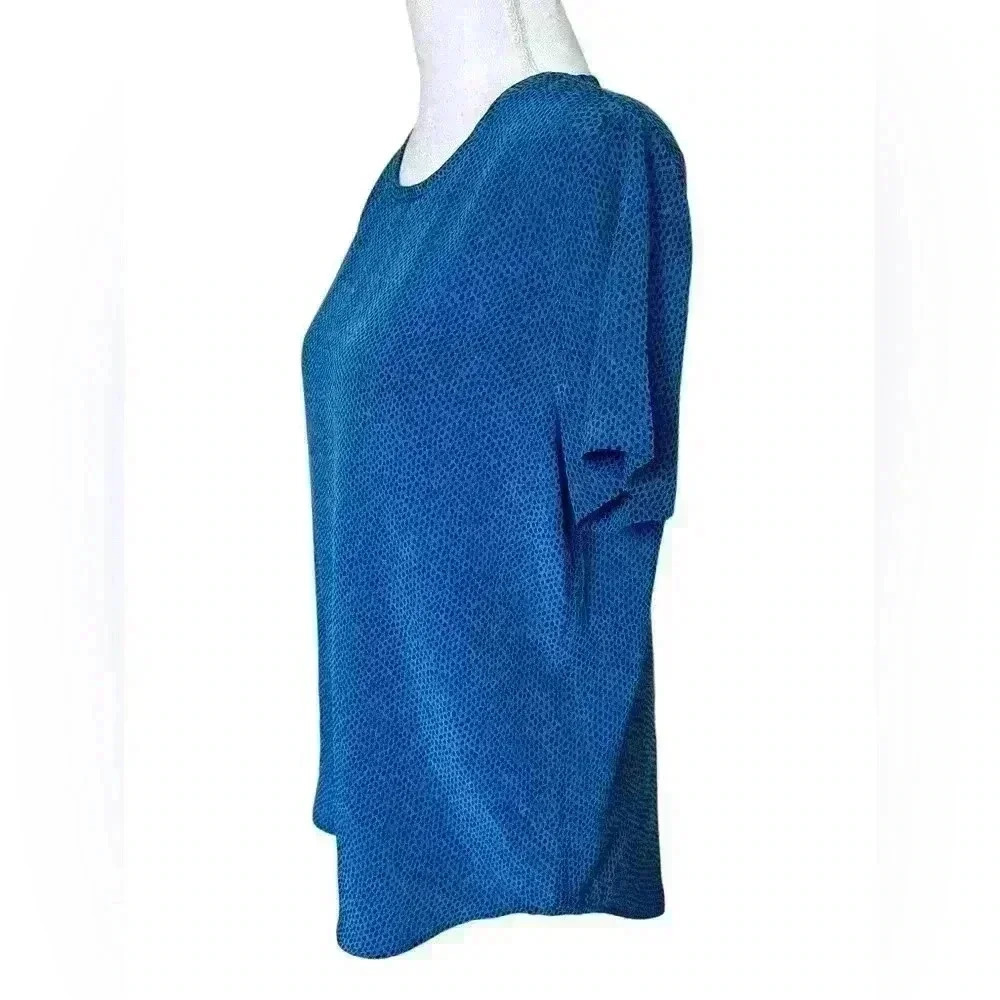 Equipment Femme Blue And Black Dotted Silk Short Sleeve Crew Neck Blouse XS - Picture 3 of 6